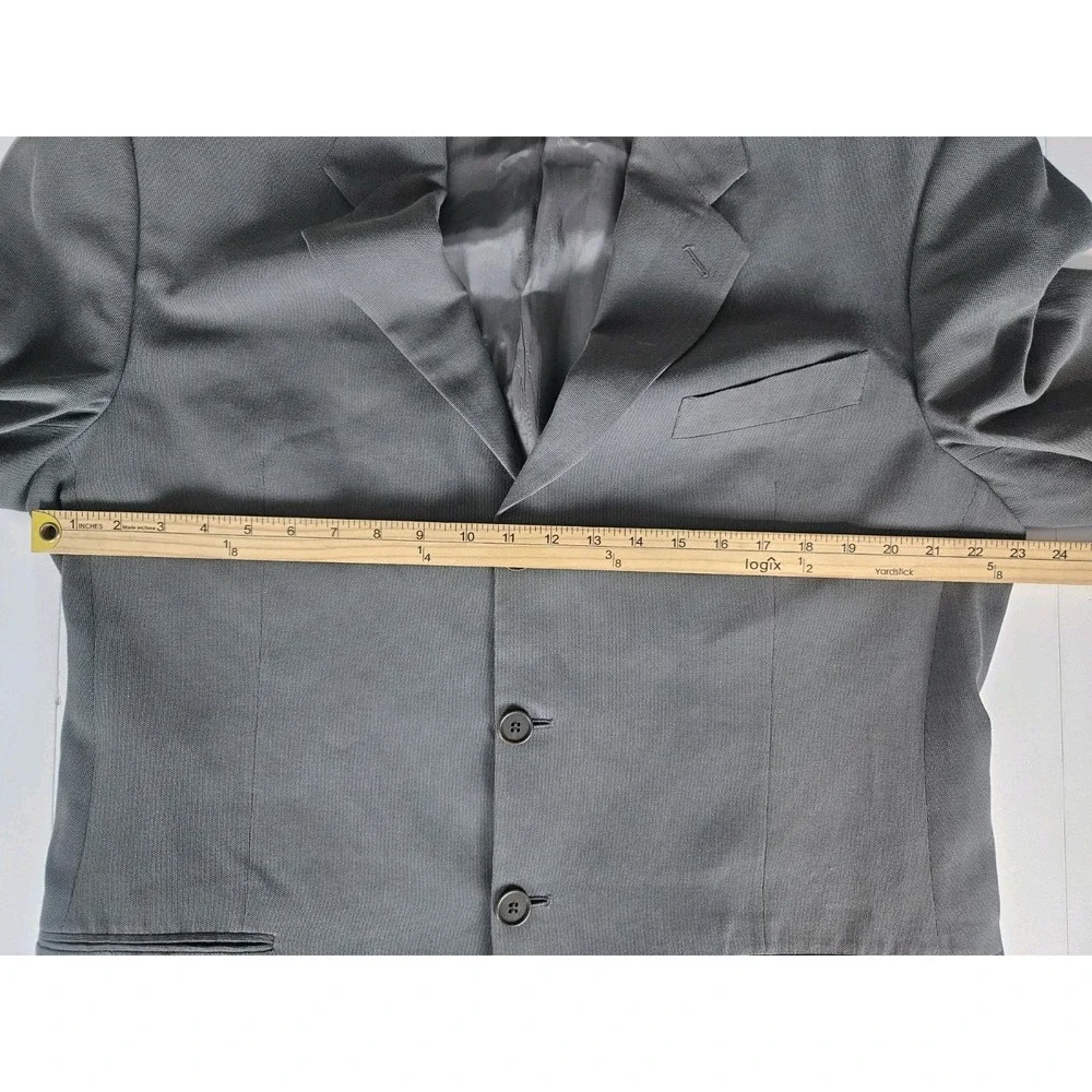 Giorgio Armani Le Collezioni Men's Grey Three Button Blazer 46R
